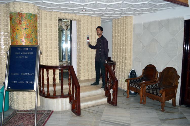 Shah Abbas Hotel At Dal Lake Srīnagar Exterior foto